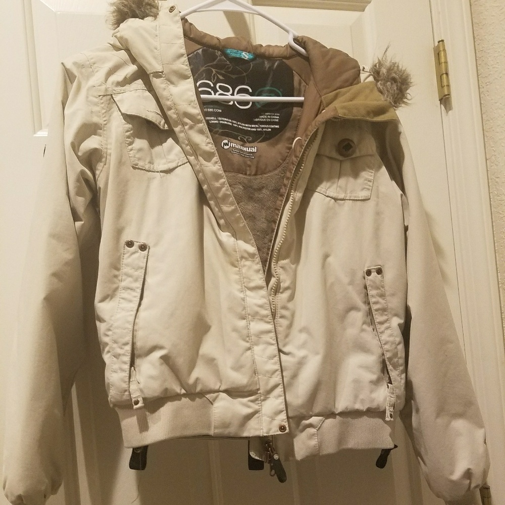 Women's S 686 Winter Coat